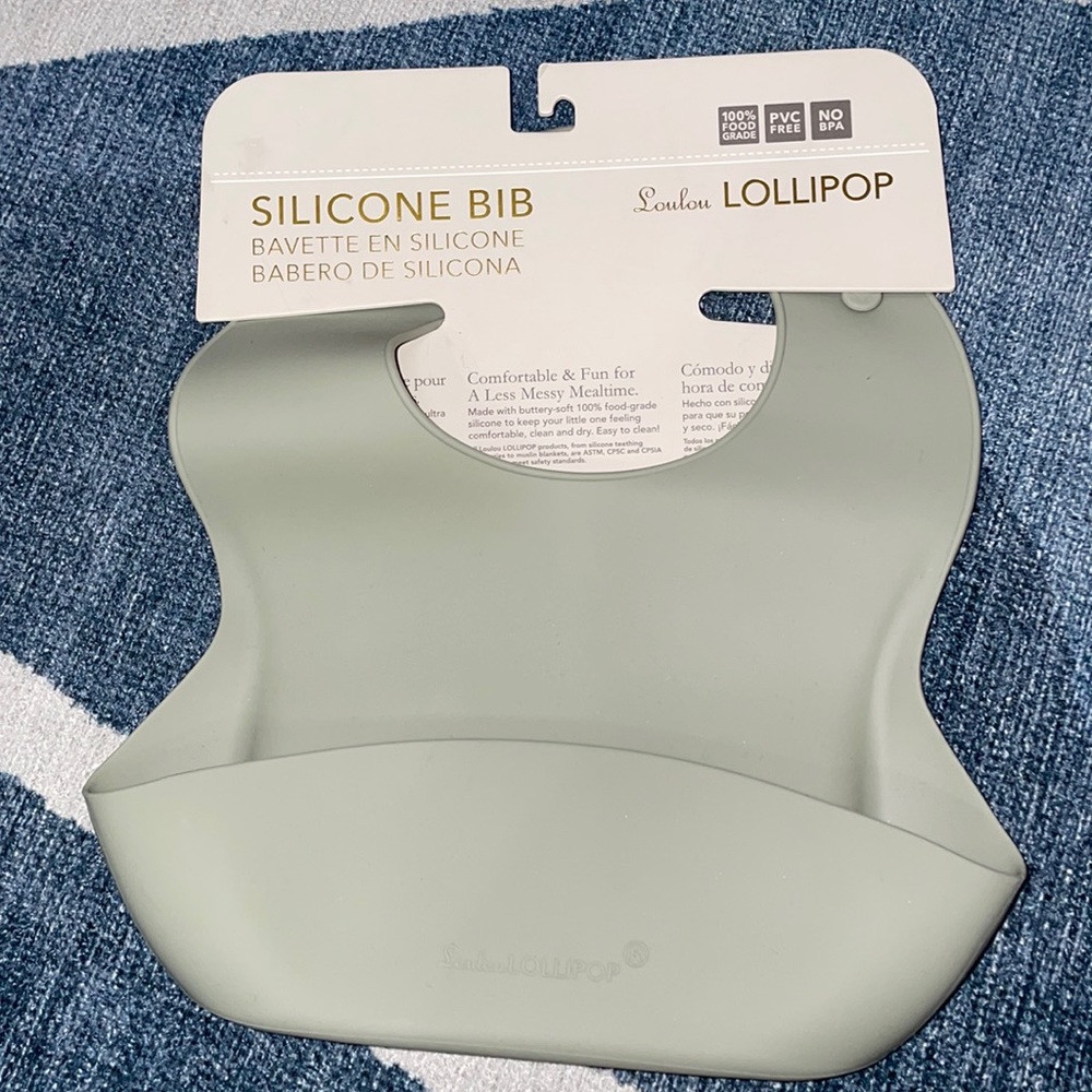 NWT Loulou Lollipop bib